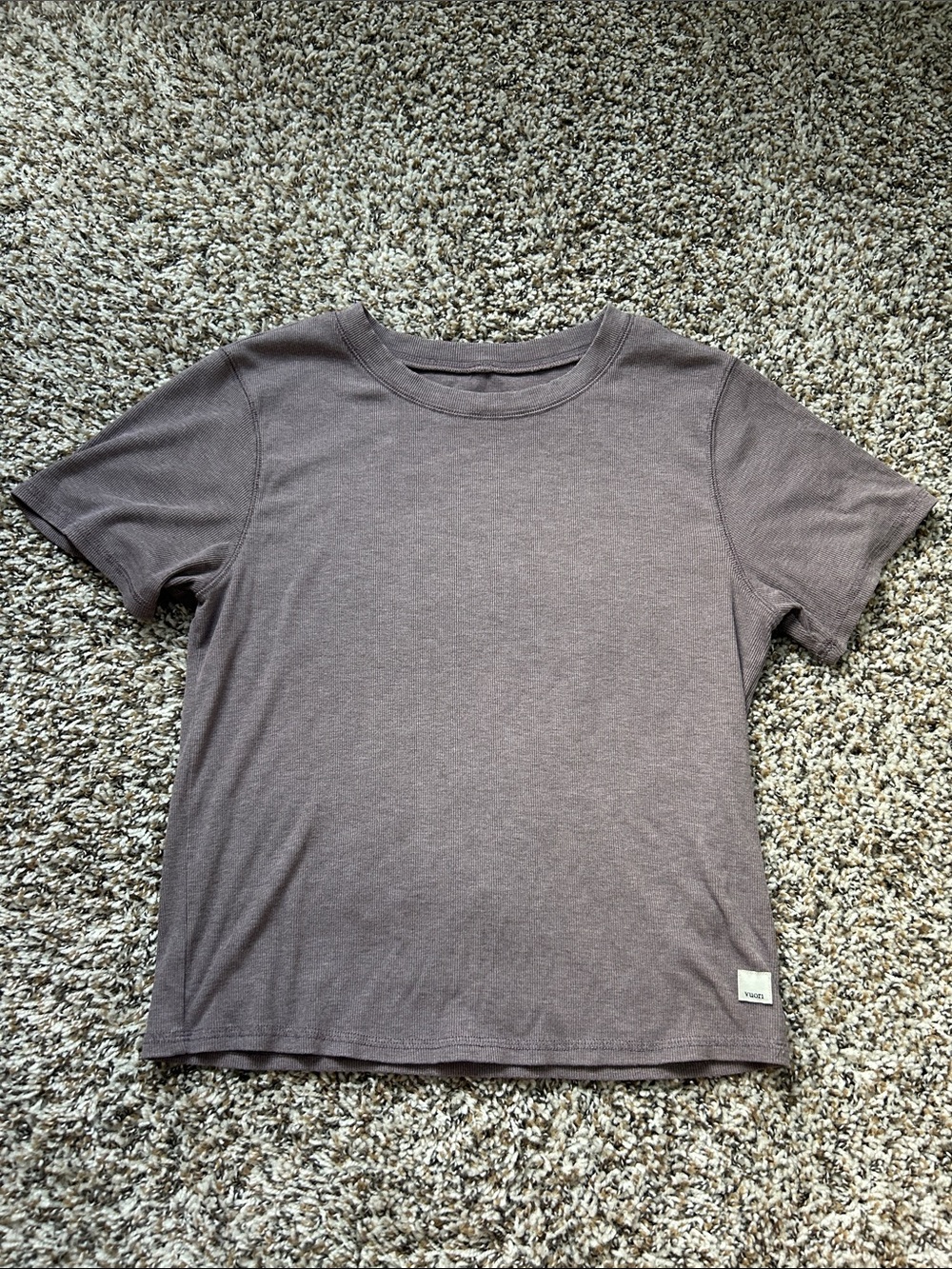 Vuori Pose Fitted Tee Shirt Womens S Plum Short Sleeve Ribbed Knit Top